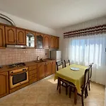 Leo * Durrës