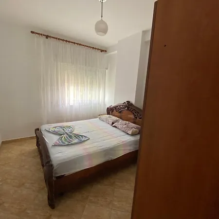 Apartment Leo