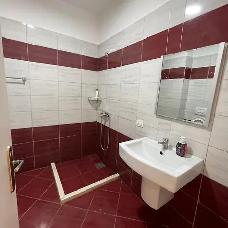Apartment Leo
