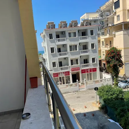 Leo Lejlighed Durrës