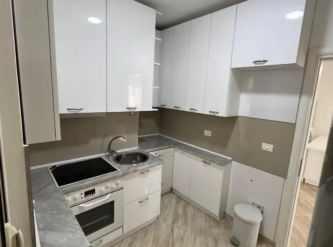 Leo Appartement Durrës