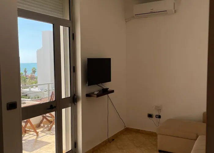 Leo Appartement Durrës